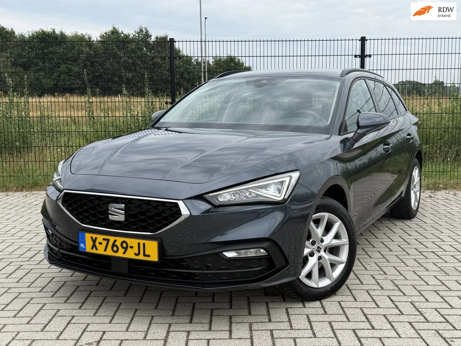 SEAT Leon Sportstourer (2022) — foto 1