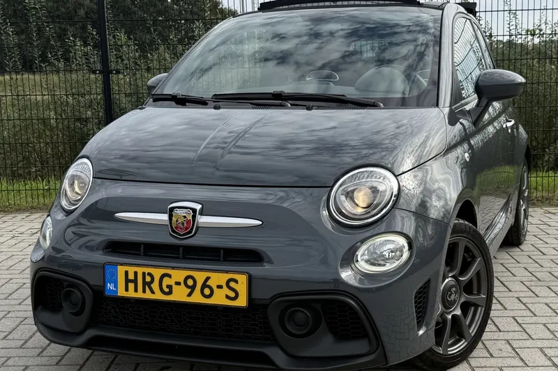 Fiat 500C (2021)