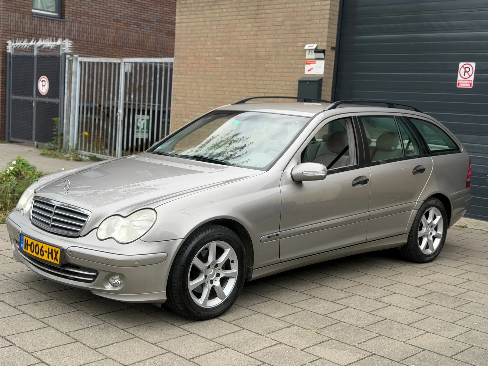Mercedes-Benz C-Klasse (2004) — foto 1