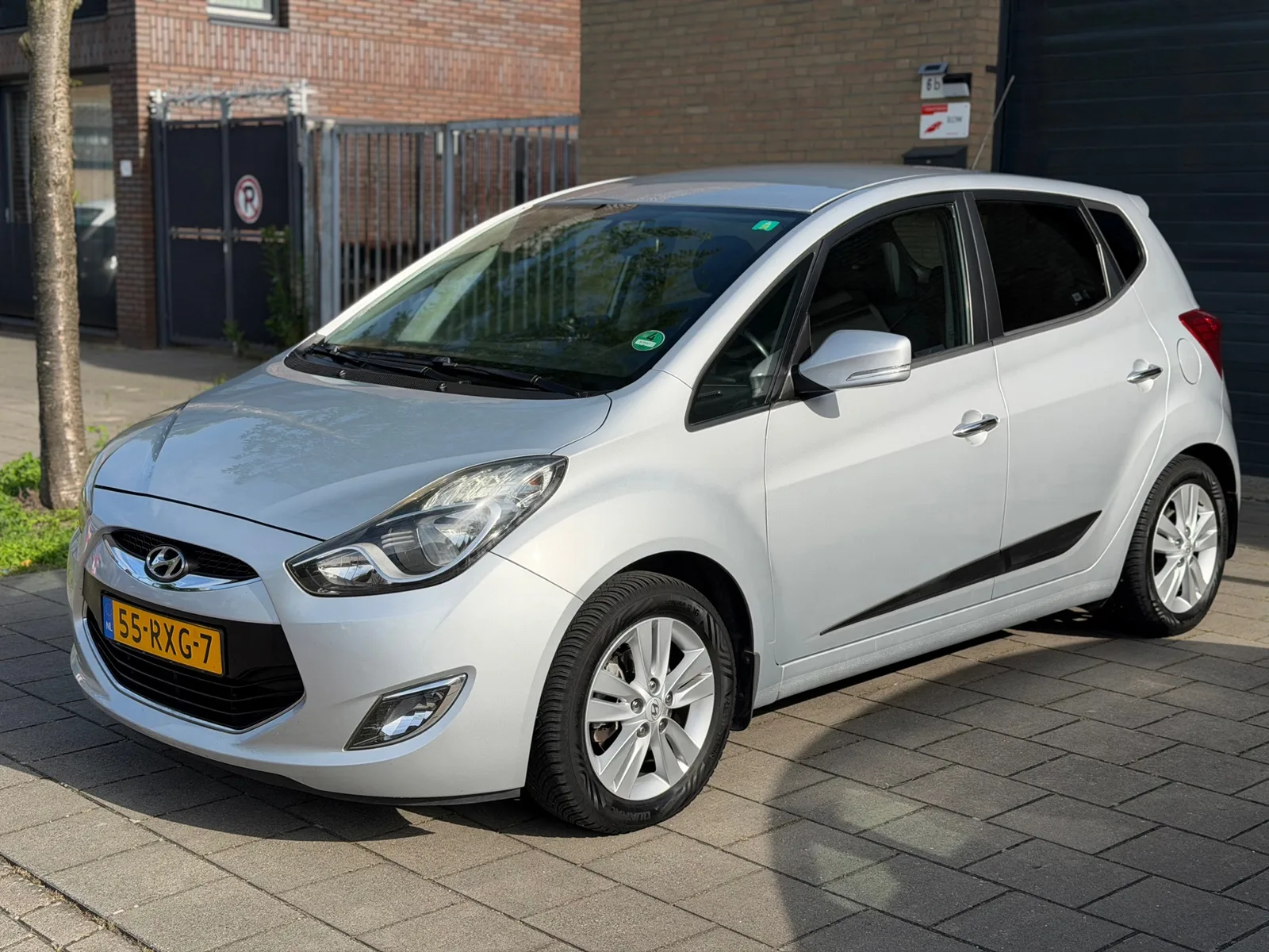 Hyundai ix20 (2011) — foto 1