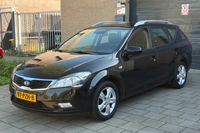 Kia Ceed (2011)