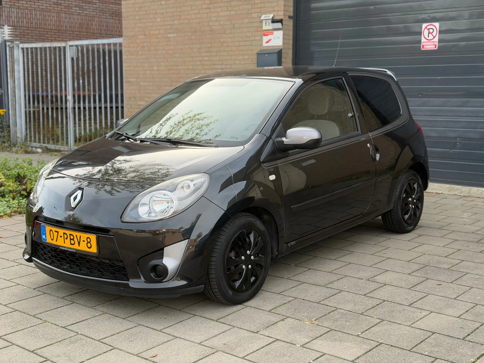 Renault Twingo (2011) — foto 1