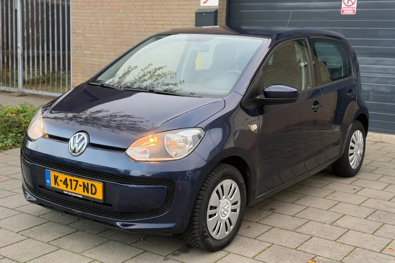 Volkswagen Up! (2015)