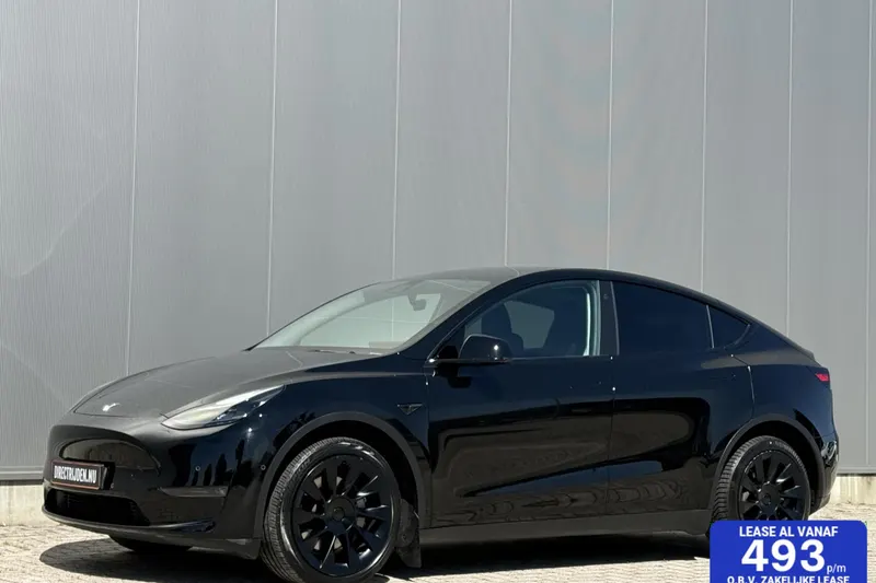 Tesla Model Y (2022)