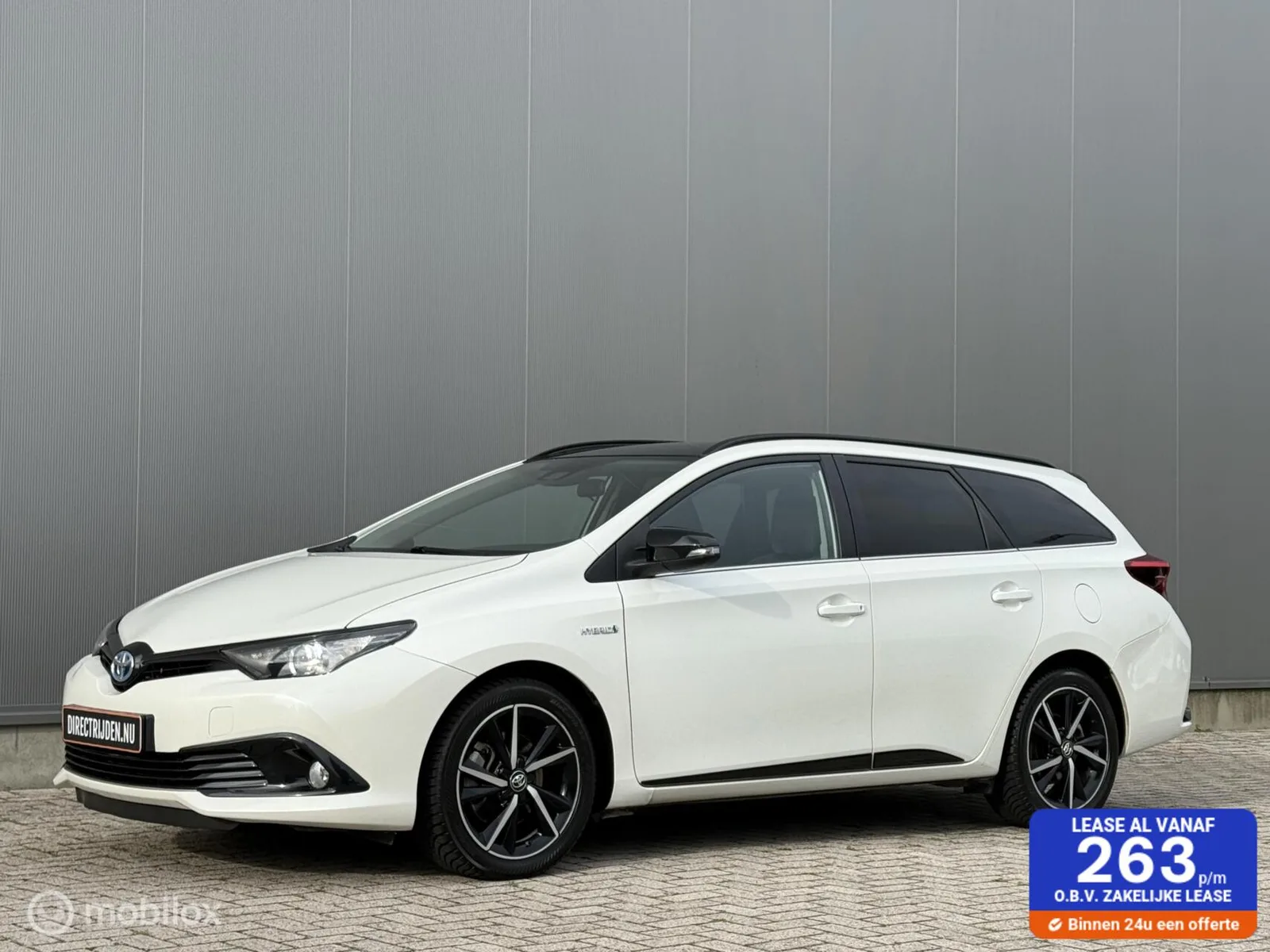 Toyota Auris (2017) — foto 1