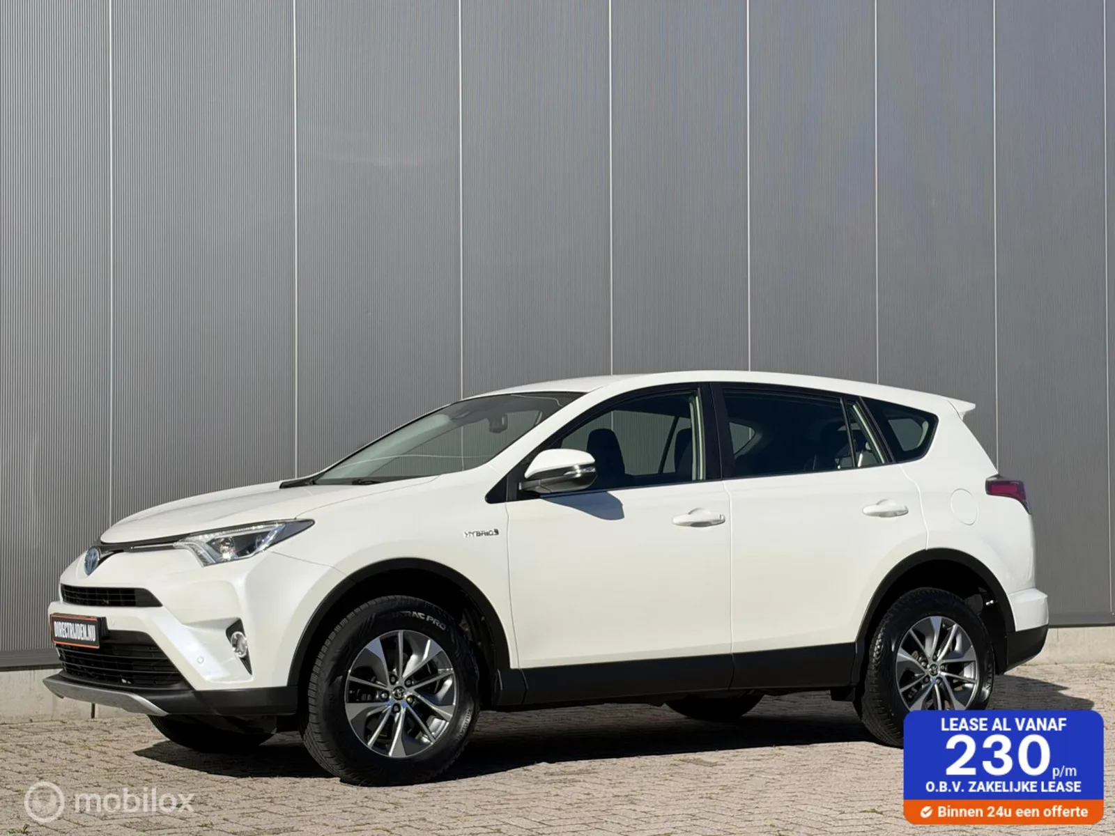 Toyota RAV4 (2016) — foto 1