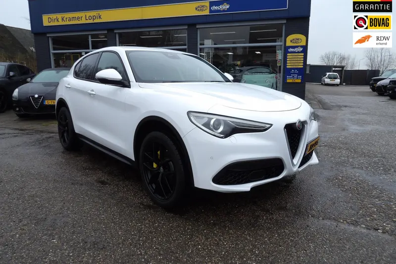 Alfa Romeo Stelvio (2020)