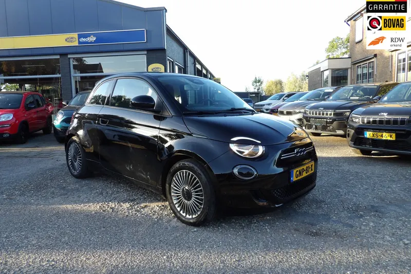 Fiat 500 (2022)