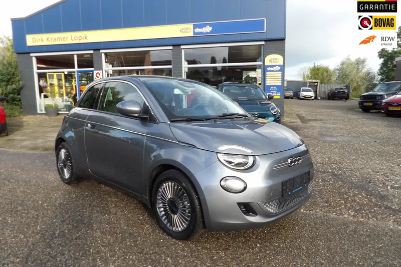 Fiat 500 (2023)
