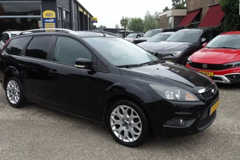 Ford Focus (2009)