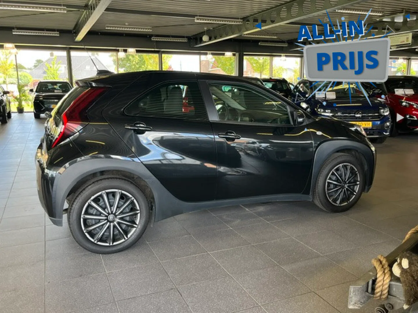 Toyota Aygo (2023) — foto 1