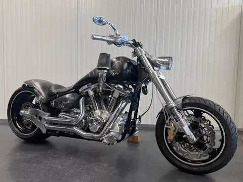 Yamaha XV 1600 CHOPPER (1999) — foto 1