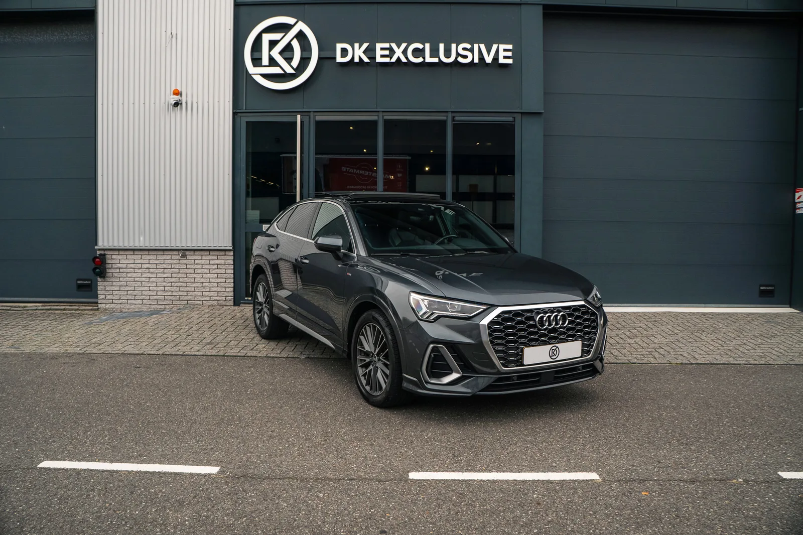 Audi Q3 Sportback (2021) — foto 1