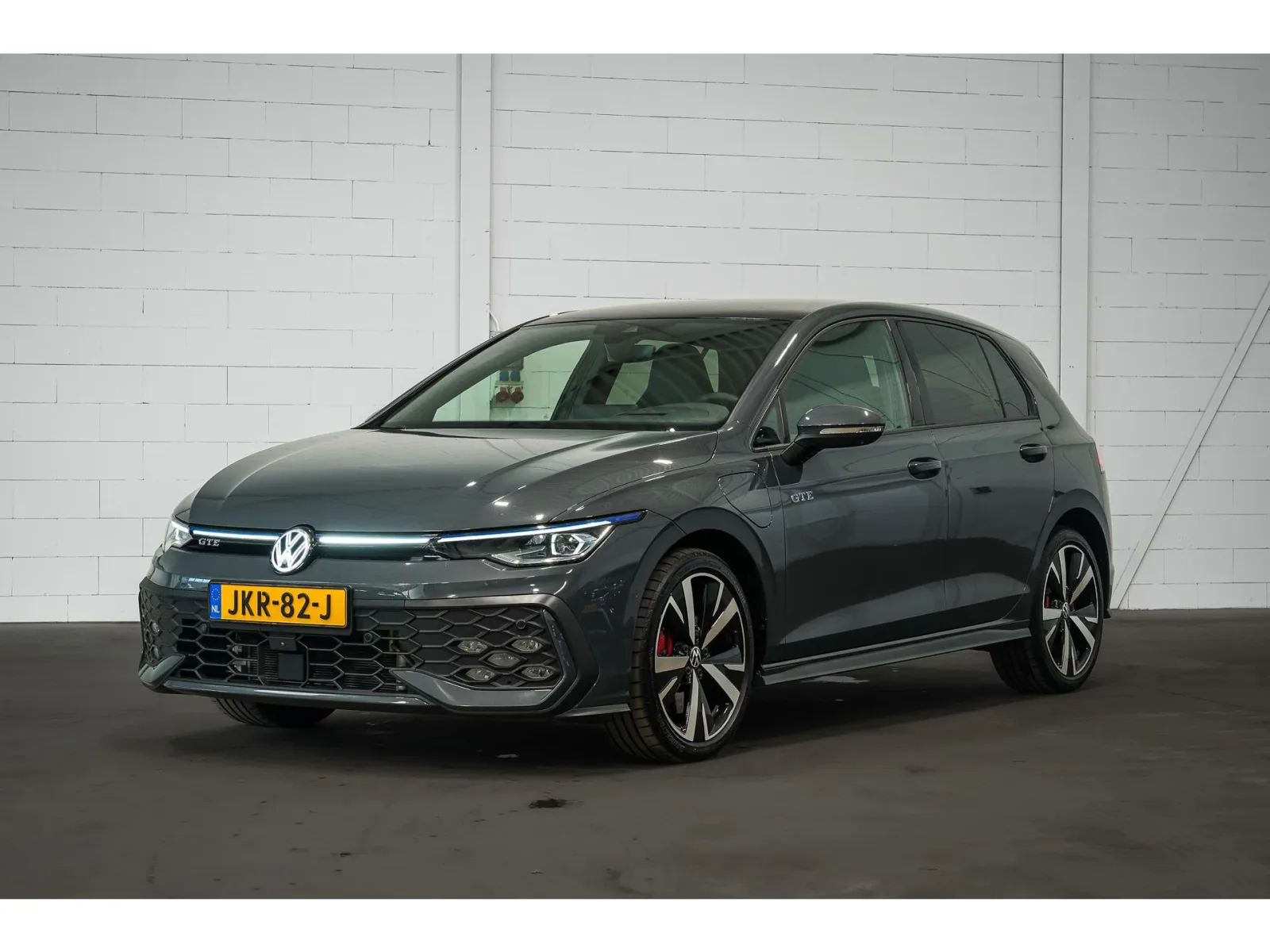 Volkswagen Golf (2025) — foto 1
