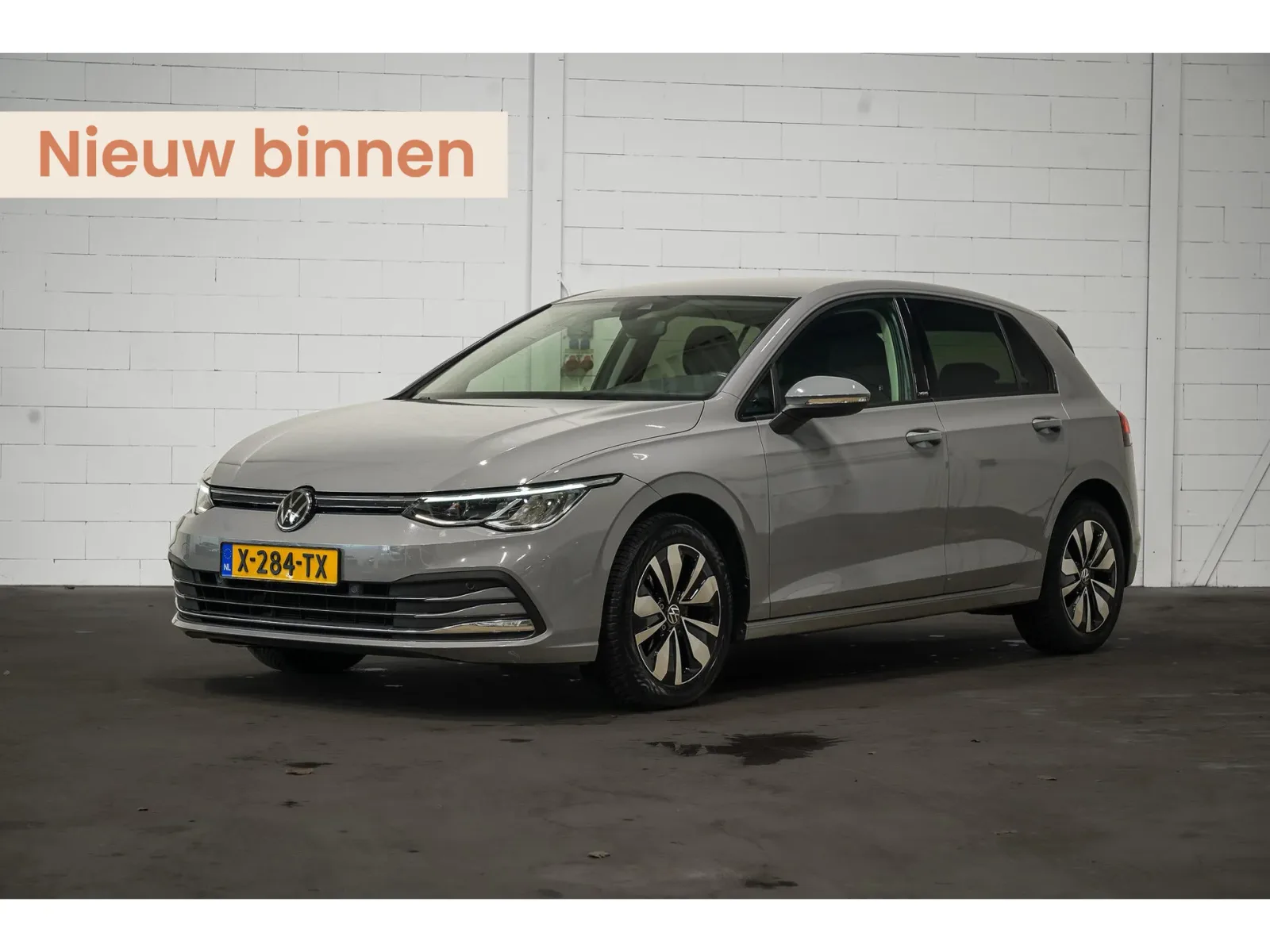 Volkswagen Golf (2023) — foto 1