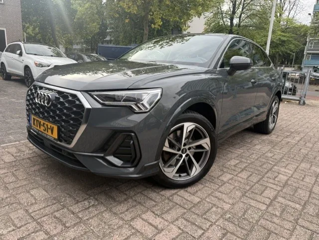 Audi Q3 (2021) — foto 1