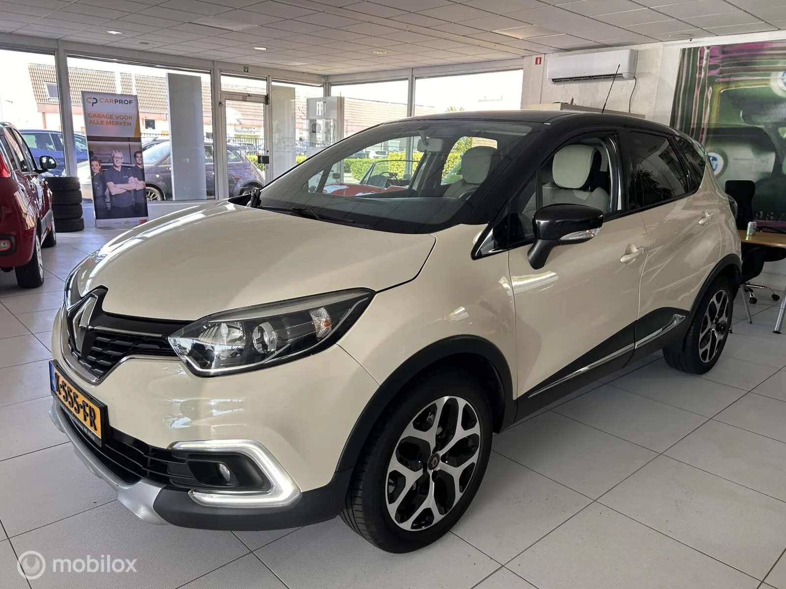 Renault Captur (2018) — foto 1