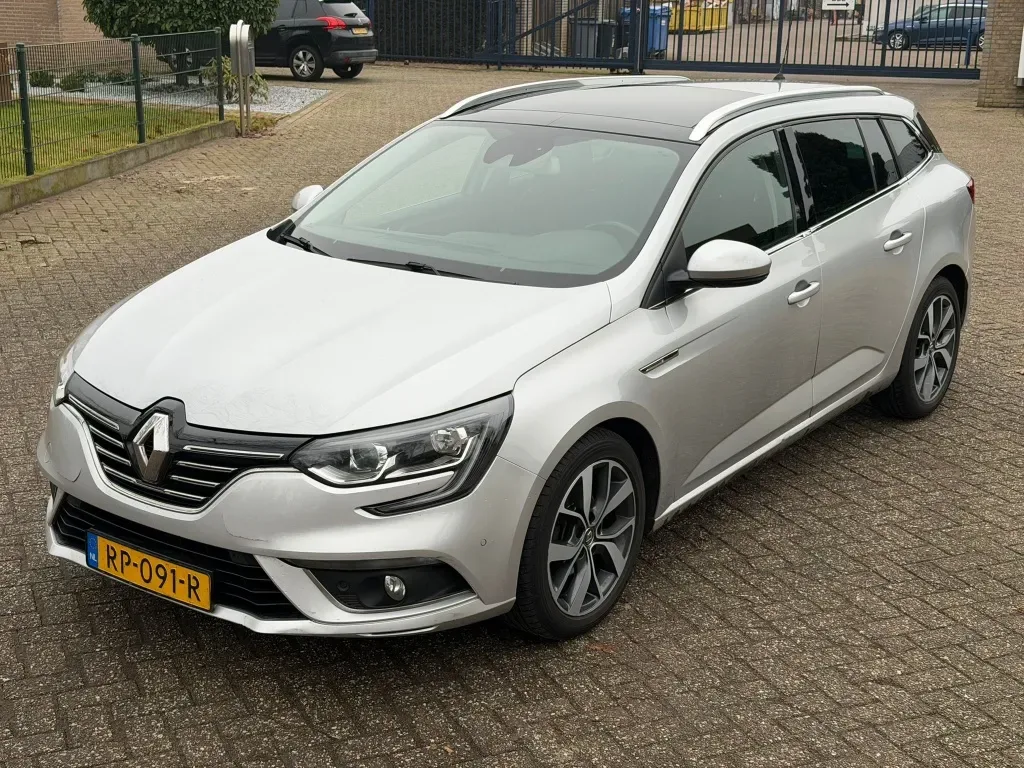 Renault Mégane (2018) — foto 1
