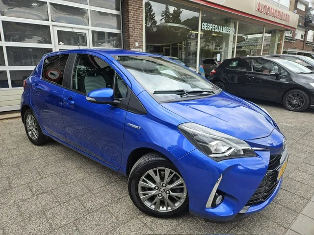 Toyota Yaris (2019) — foto 1
