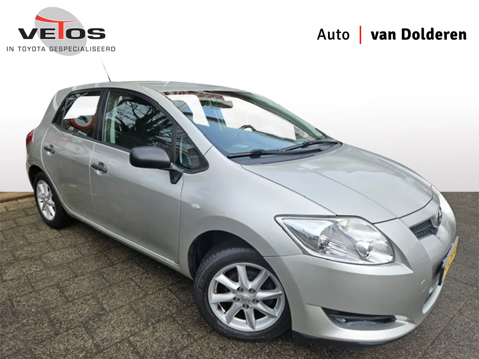 Toyota Auris (2008) — foto 1
