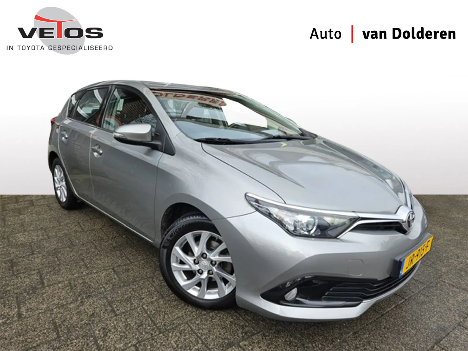 Toyota Auris (2016) — foto 1