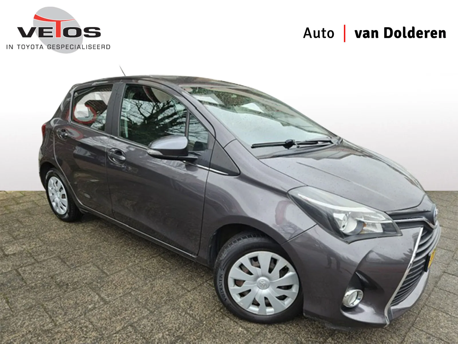 Toyota Yaris (2017) — foto 1