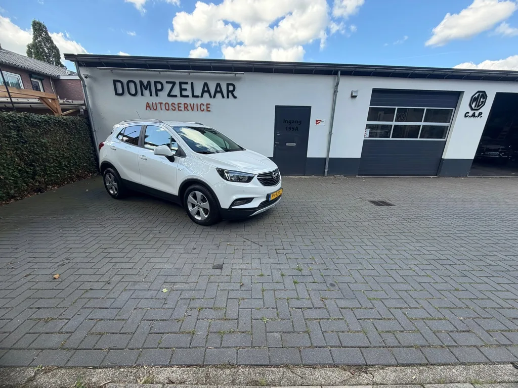 Opel Mokka (2017) — foto 1