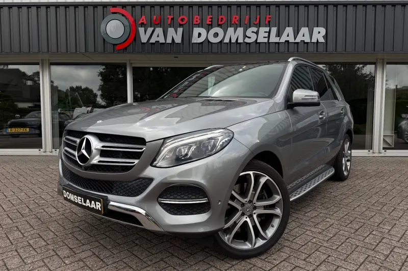 Mercedes-Benz GLE (2015)