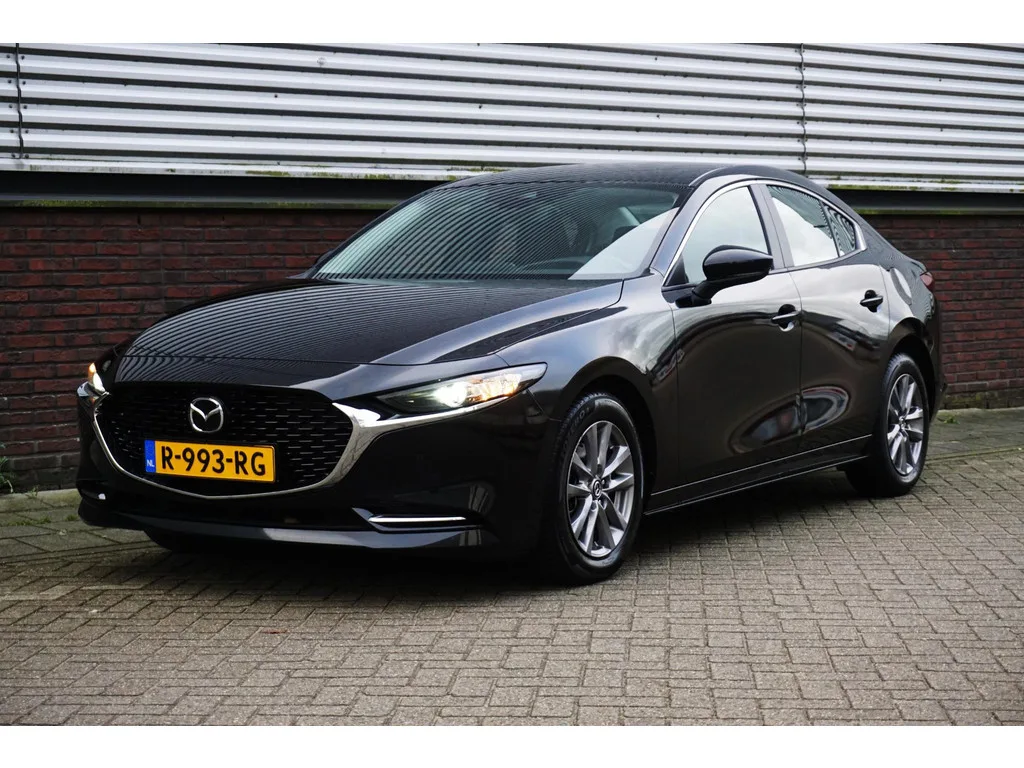 Mazda 3 (2022) — foto 1