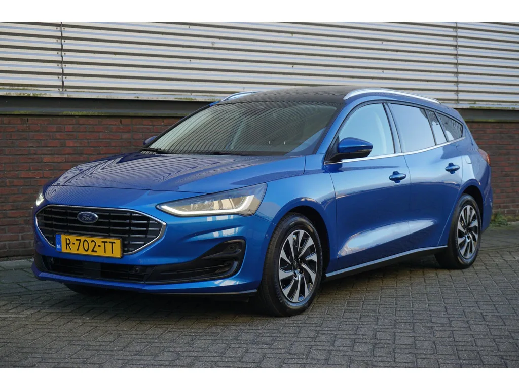Ford Focus (2022) — foto 1