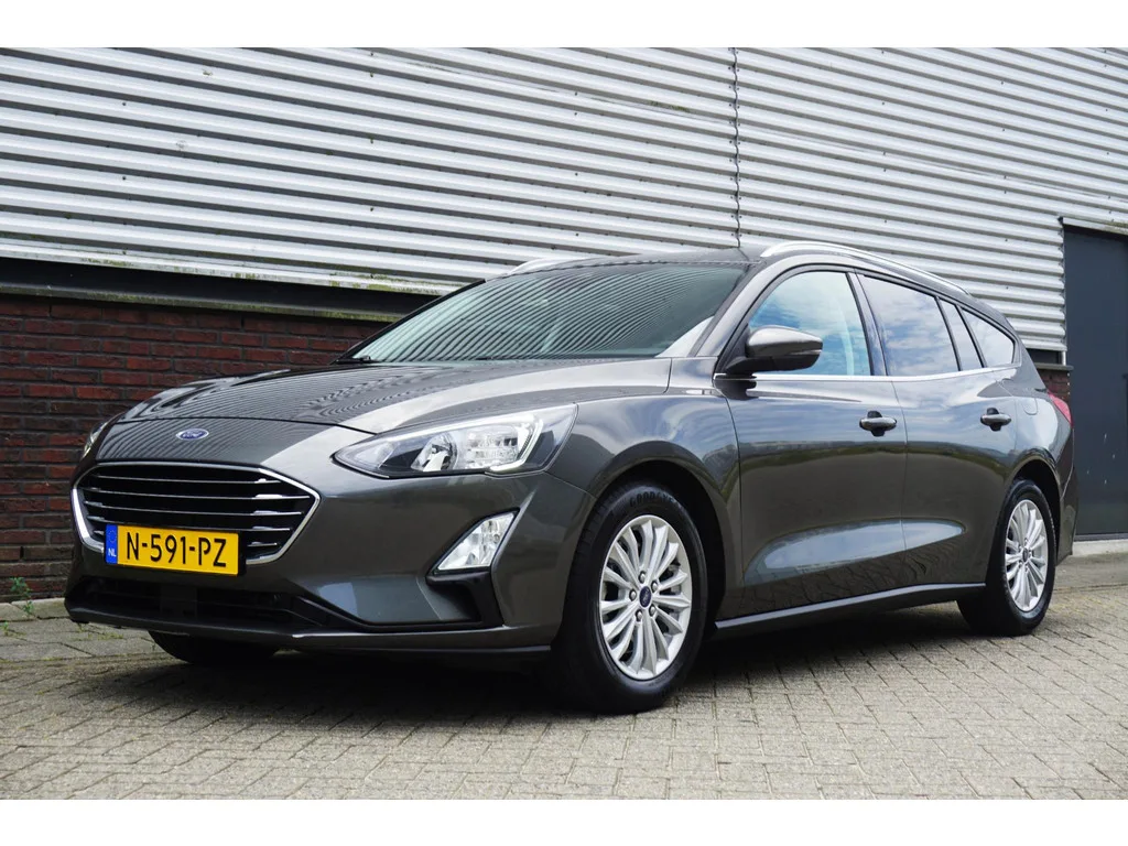 Ford Focus (2021) — foto 1