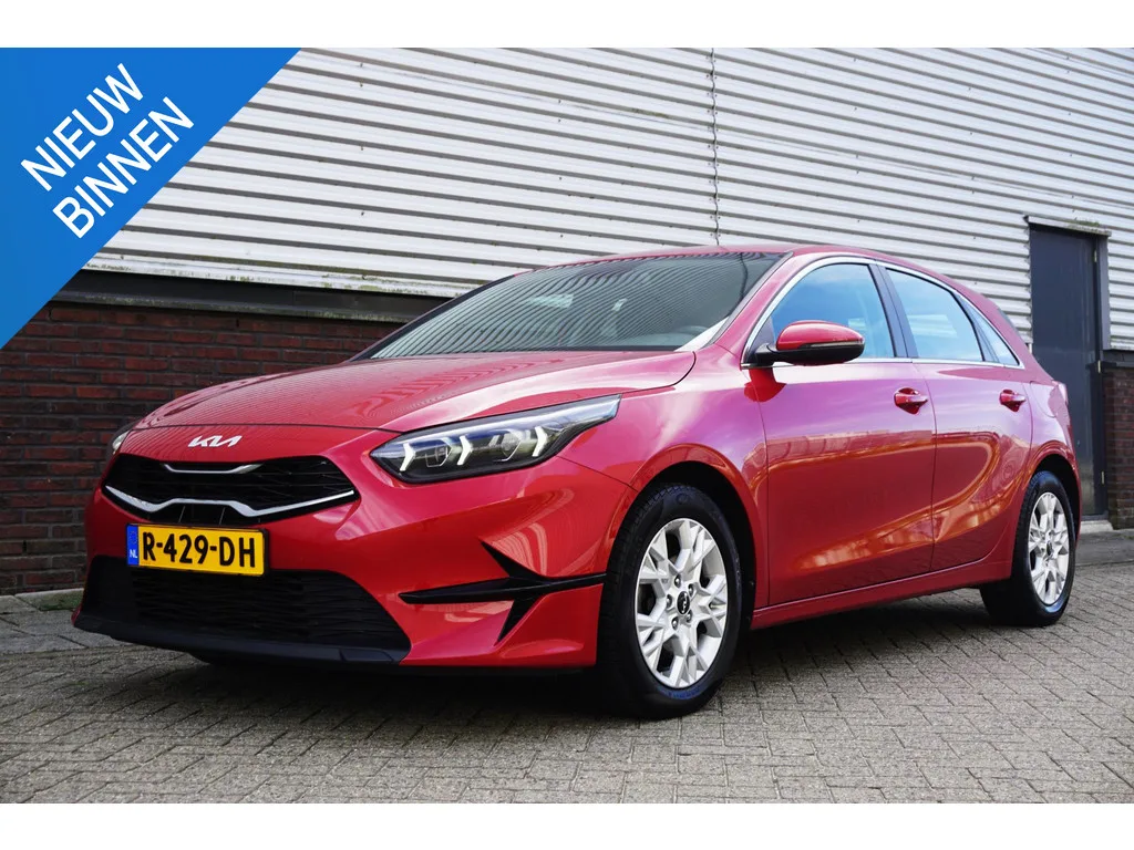 Kia Ceed (2022) — foto 1