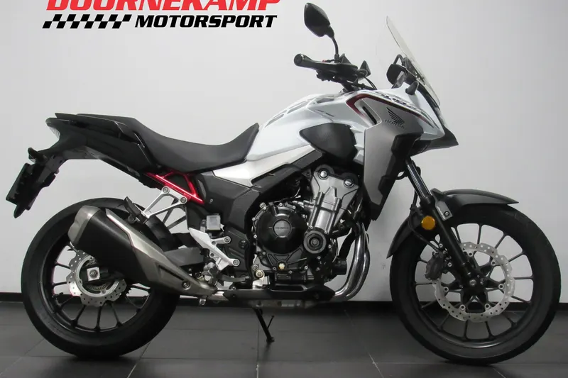 Honda CB500X (2021)