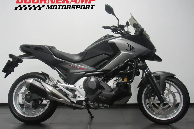 Honda NC750X (2017)