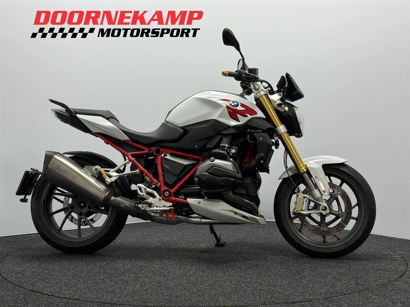 BMW R 1200 R (2015) — foto 1
