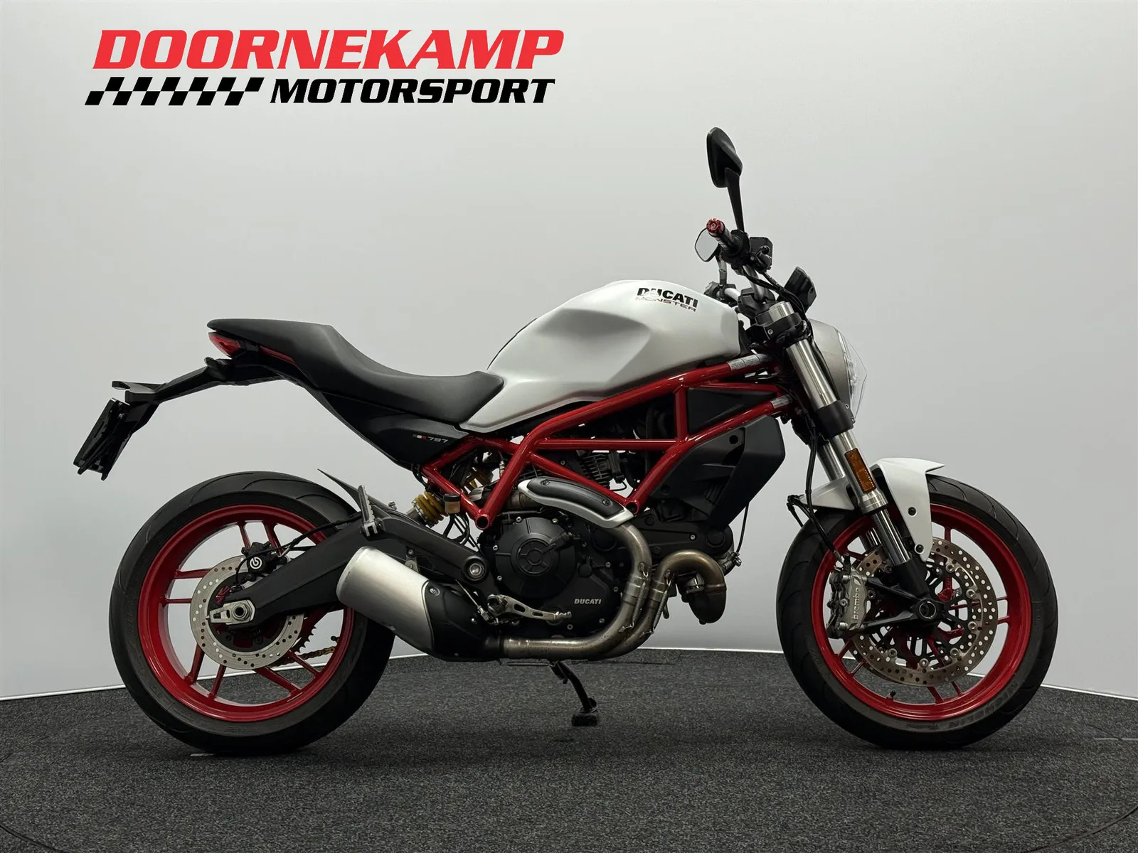 Ducati Monster 797 (2017) — foto 1