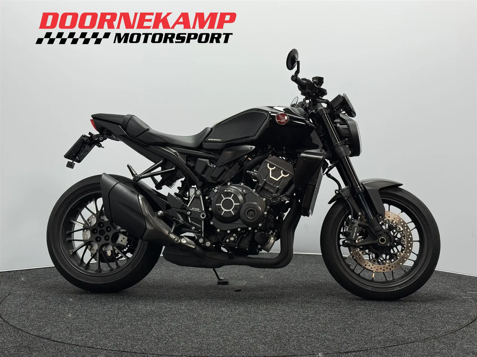 Honda CB 1000R Black Edition (2024) — foto 1