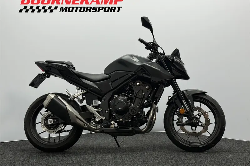 Honda CB500 (2025)