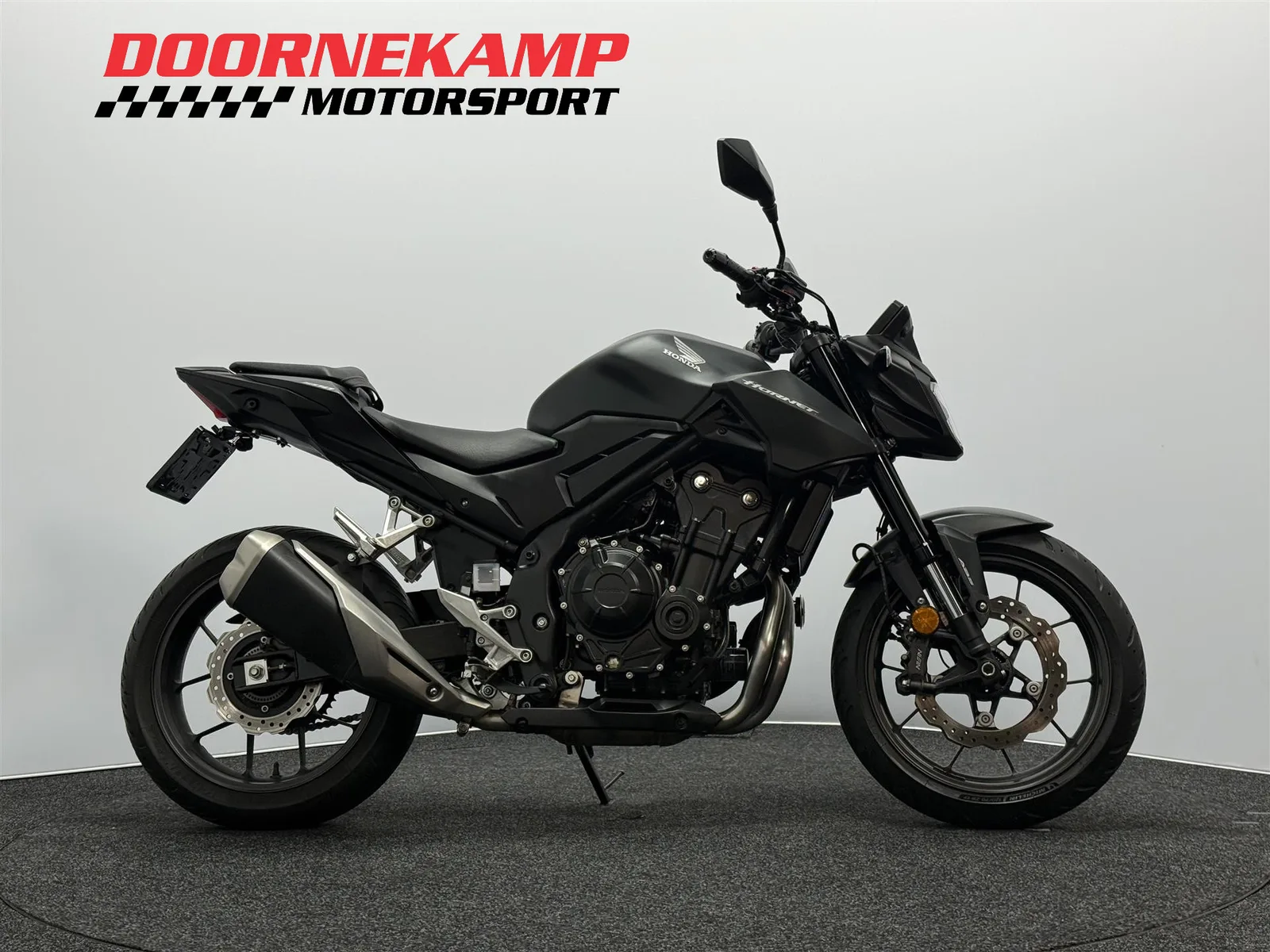 Honda CB500 Hornet (2025) — foto 1