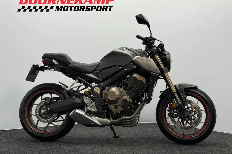 Honda CB650R (2021)