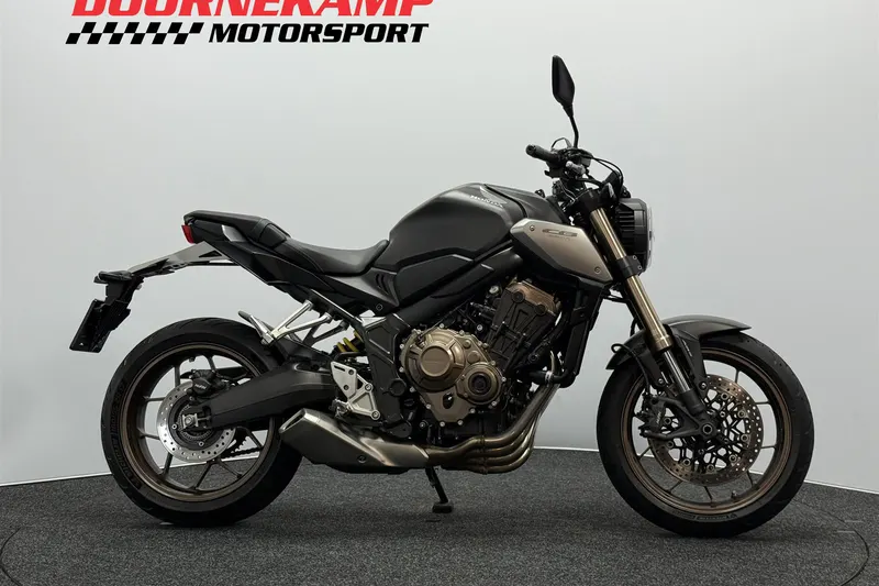 Honda CB650R (2021)