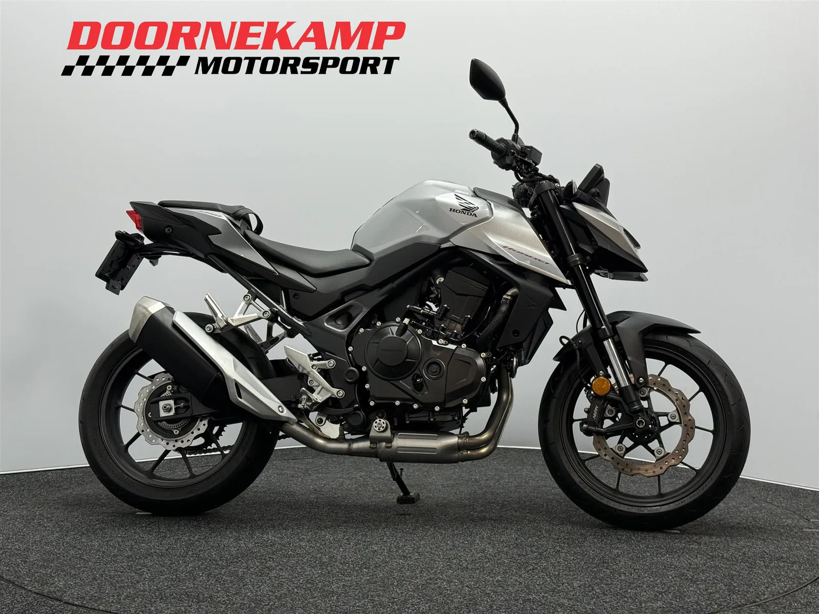 Honda CB 750 Hornet (2025) — foto 1