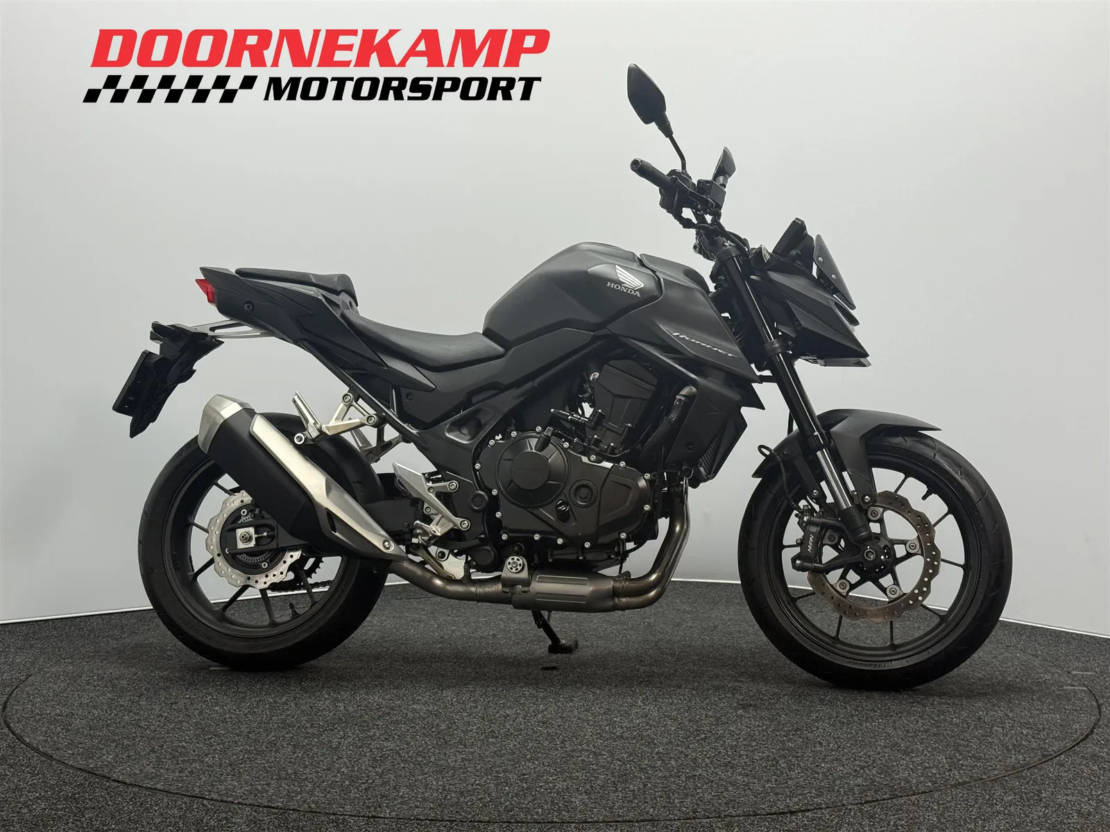 Honda CB 750 Hornet (2025) — foto 1