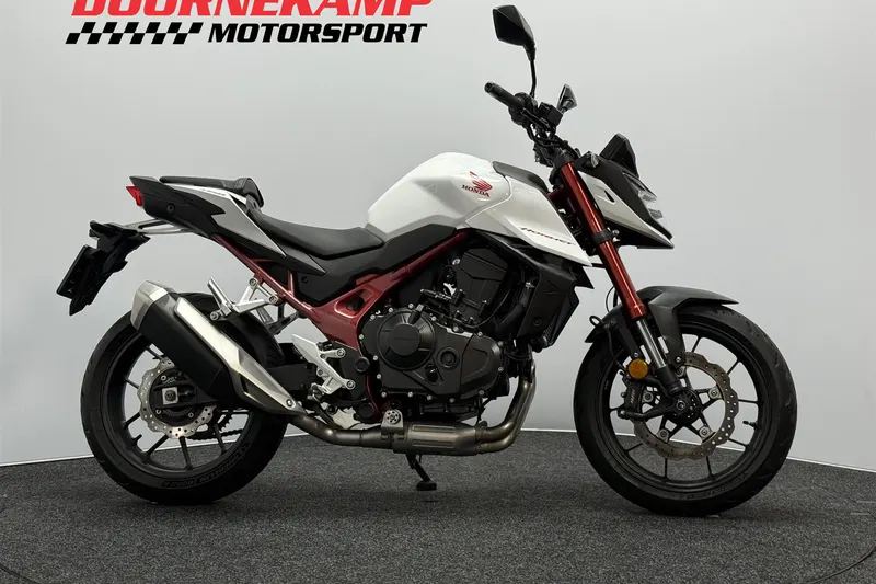 Honda CB 750 Hornet (2023)