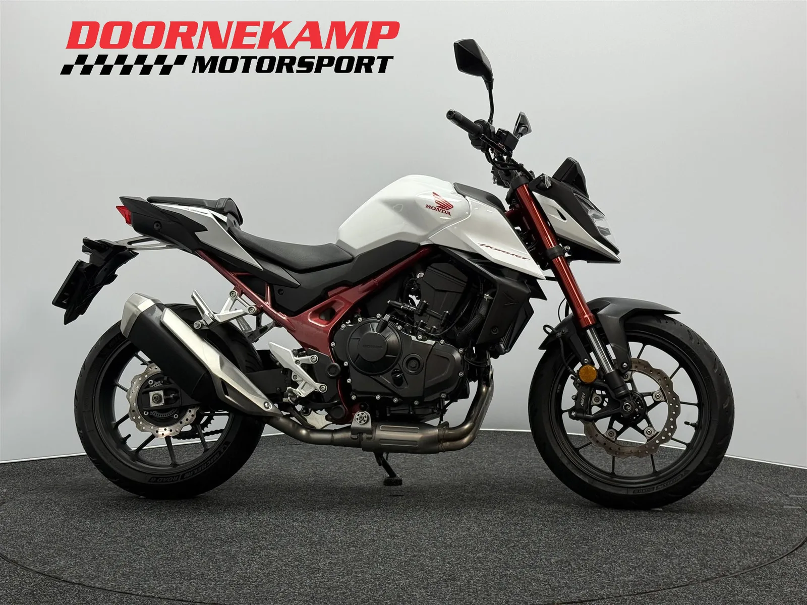 Honda CB 750 Hornet (2023) — foto 1