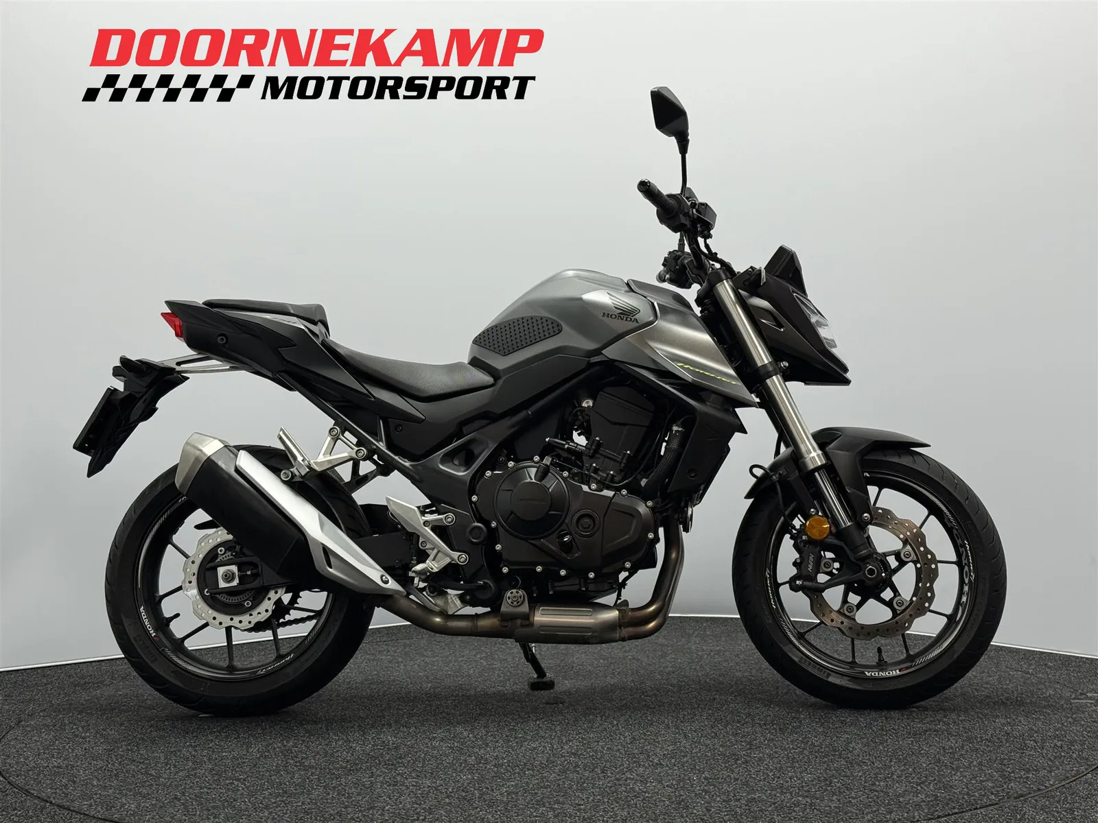 Honda CB 750 Hornet (2023) — foto 1