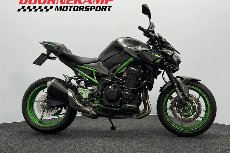 Kawasaki Z900 (2023)