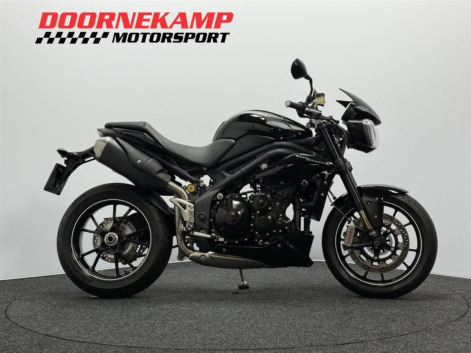 Triumph Speed TRIPLE R (2016) — foto 1