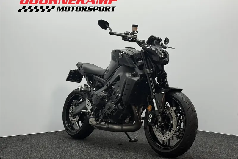 Yamaha MT-09 (2022)