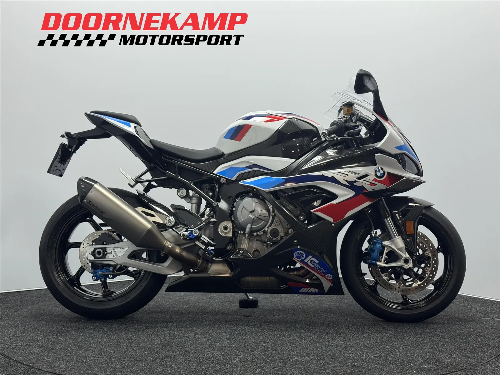 BMW M 1000 RR (2022) — foto 1